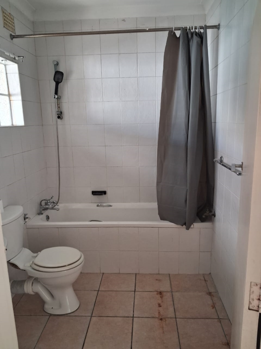 To Let 1 Bedroom Property for Rent in Beacon Bay Eastern Cape